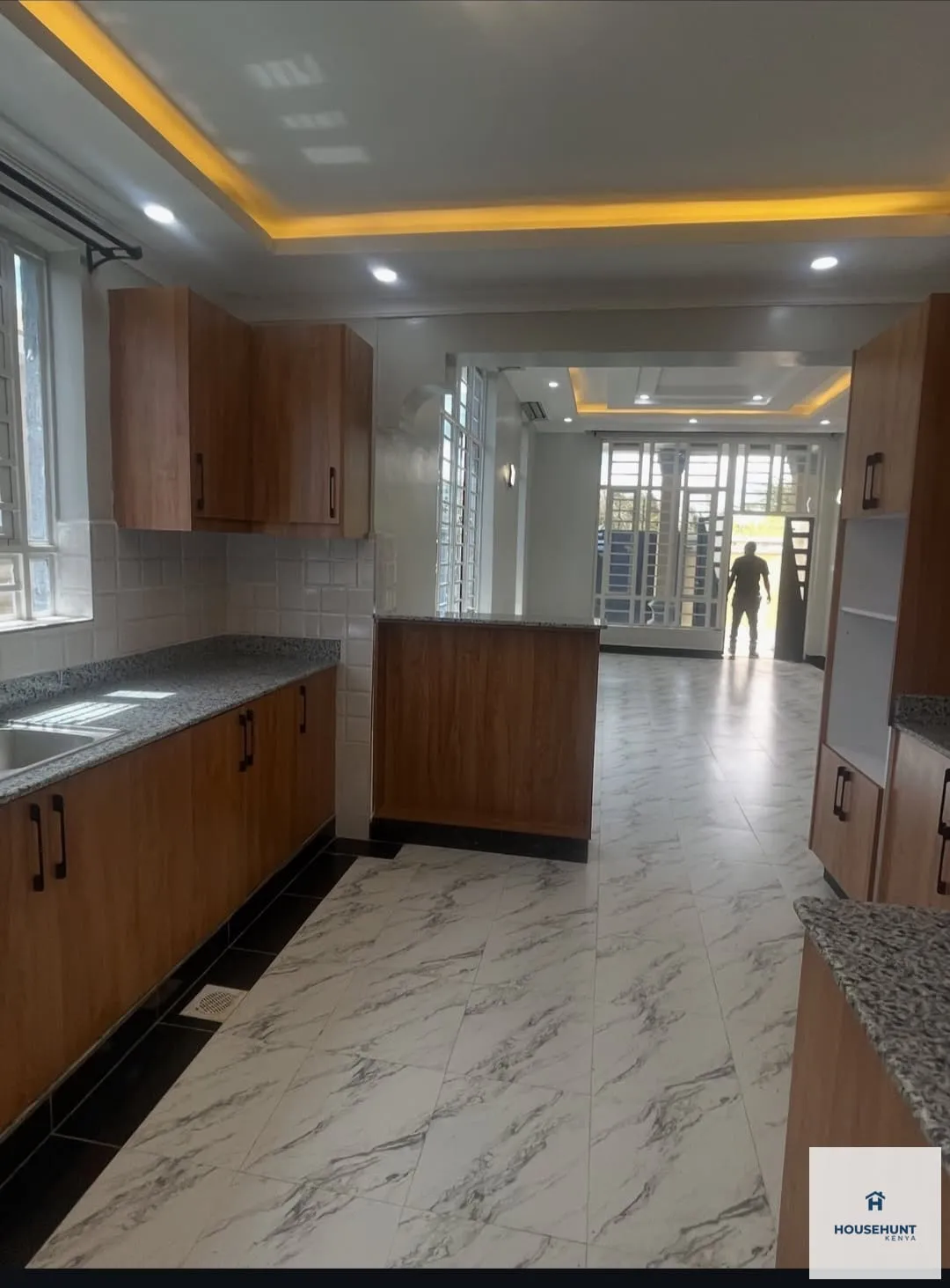 Modern 3 Bedroom Flat Roof Bungalow  photo 5