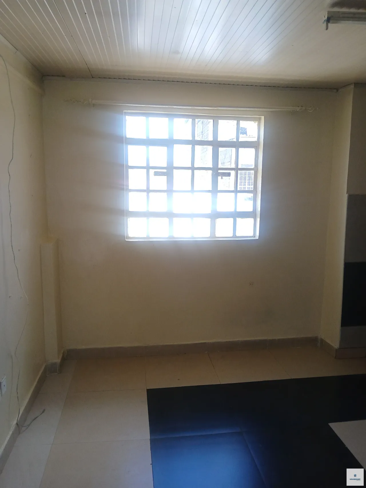 Spacious Bedsitter in Ngara photo 2