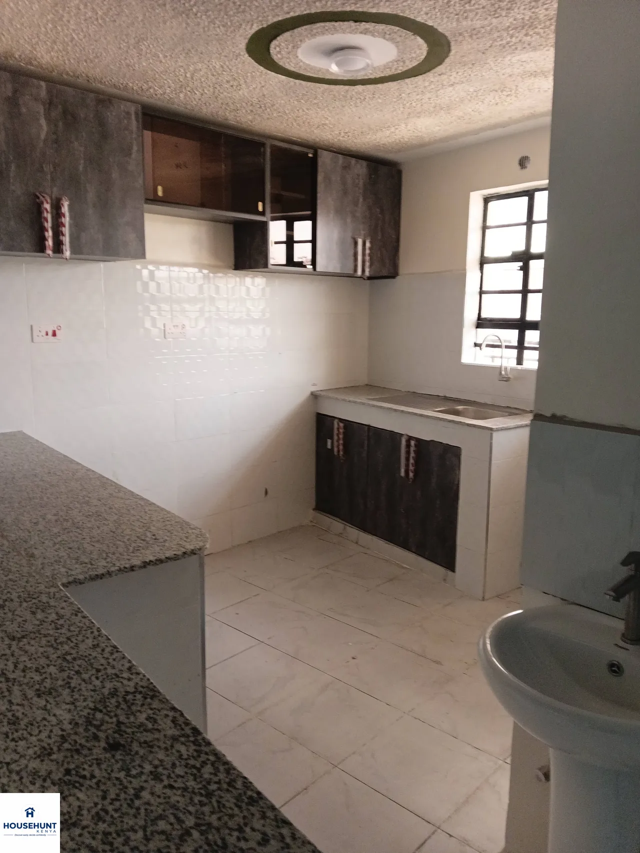 1 Bedroom  photo 3