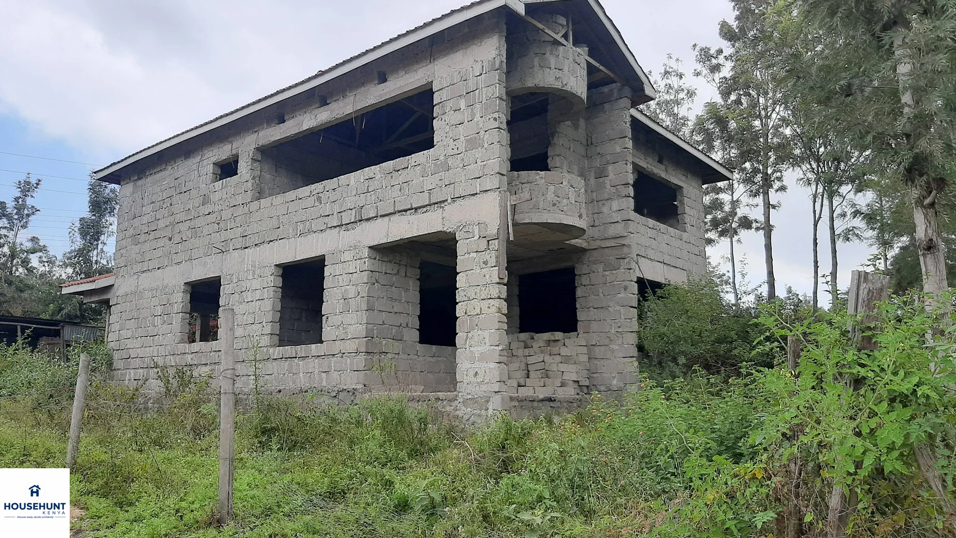 4-BEDROOM HOUSE ON 1/8 ACRE WITH TITLE DEED – ALONG KISERIAN/ISINYA ROAD photo 2
