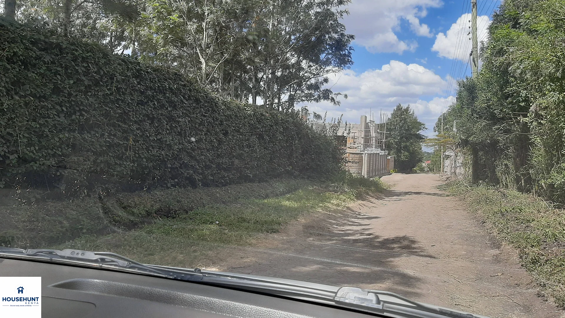 4-BEDROOM HOUSE ON 1/8 ACRE WITH TITLE DEED – ALONG KISERIAN/ISINYA ROAD photo 4