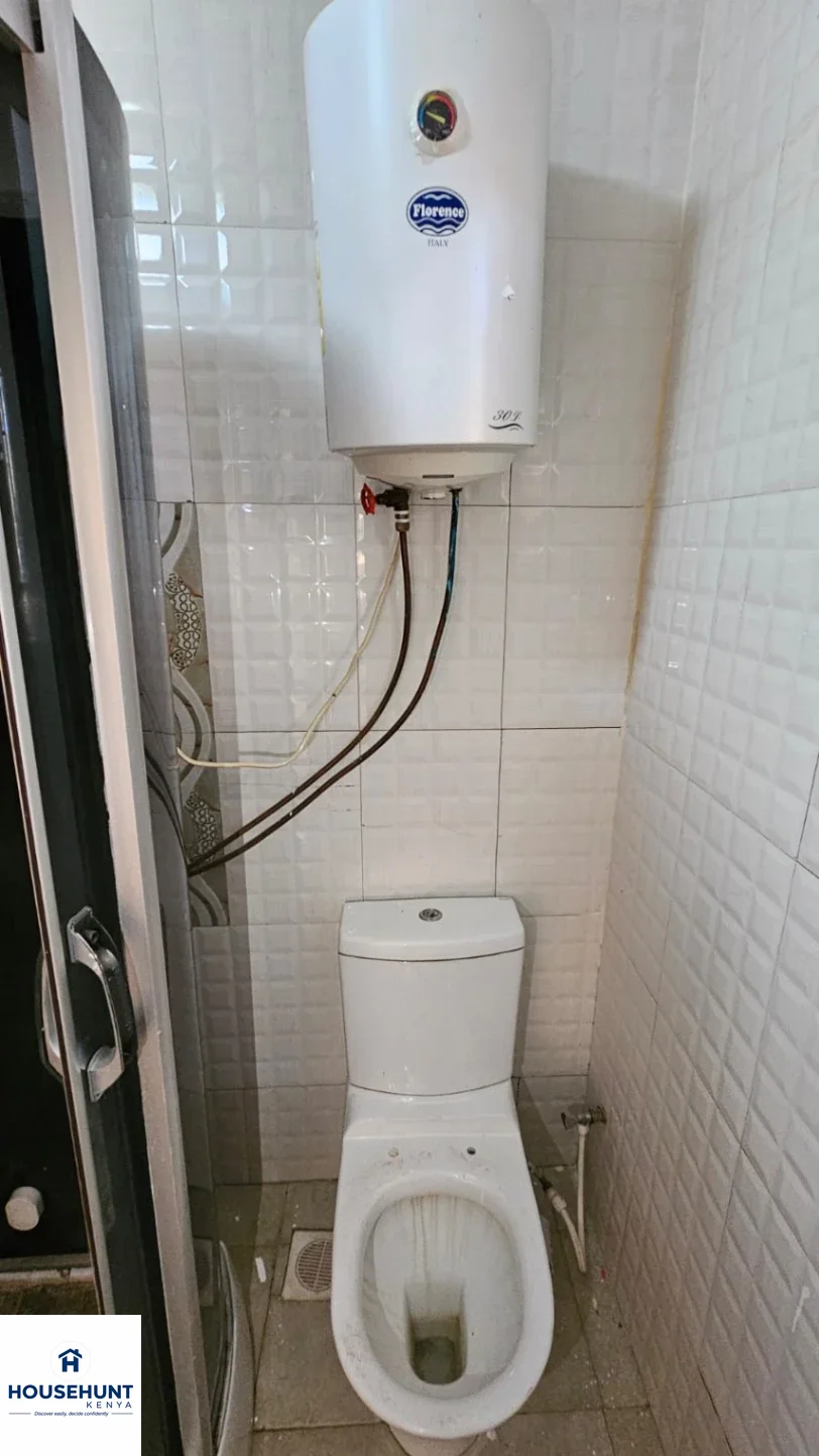 spacious, 3-bedroom standalone photo 2