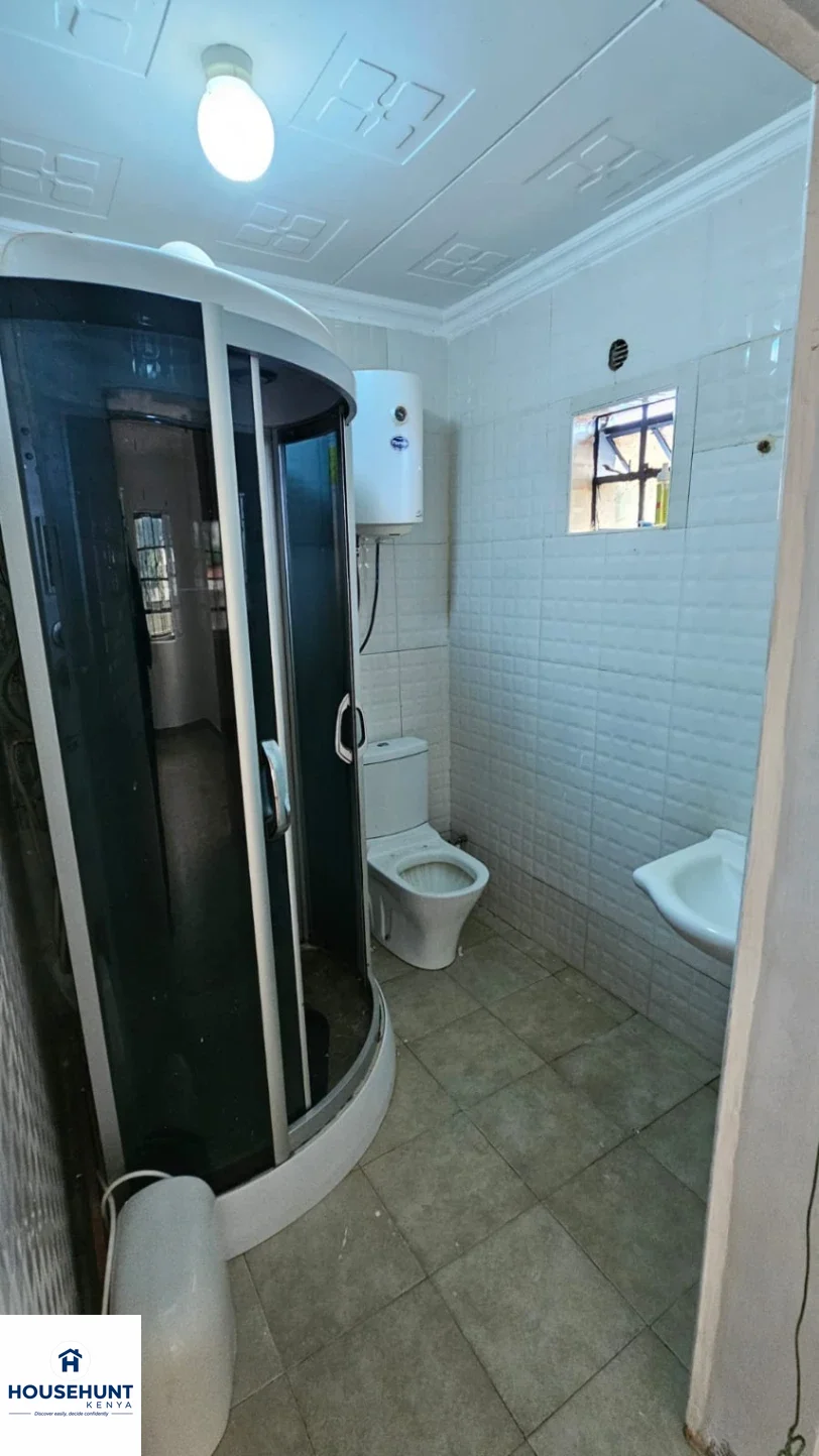 spacious, 3-bedroom standalone photo 4